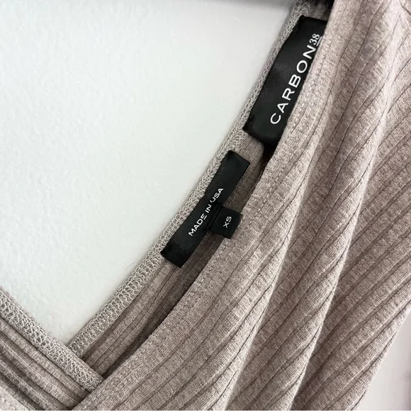 NWT CARBON38
Long Sleeve Wrap Ribbed Top - Beige - XS - Picture 8 of 10